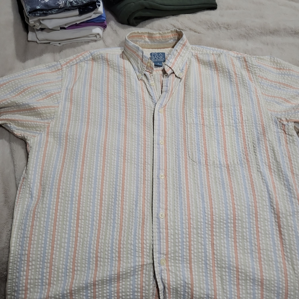 JOS A BANK Seer Sucker Button Up